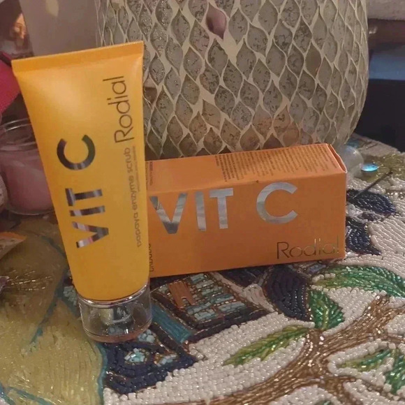 NIB Sealed Rodial's Vit C Papaya Enzyme Scrub 2.36 US fl oz - Picture 4 of 4